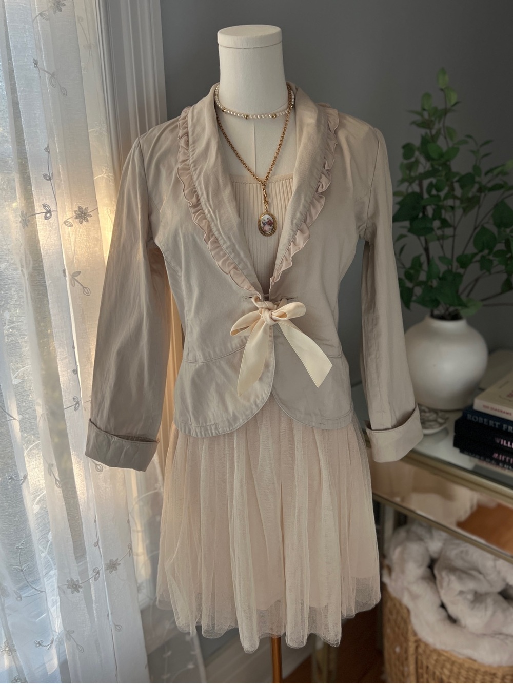 *3-Piece Bundle* Delicate Cream Beige Ruffle-Trim Blazer Jacket/Knit Cami/Skirt